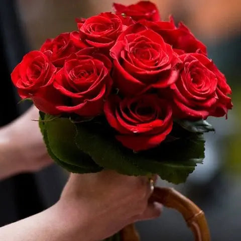 This-summer-win-her-over-with-flowers Flora Queen