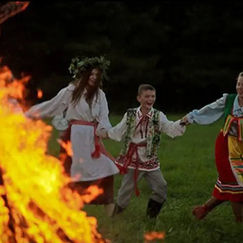 Midsummer-and-flowers-an-ancient-tradition Flora Queen