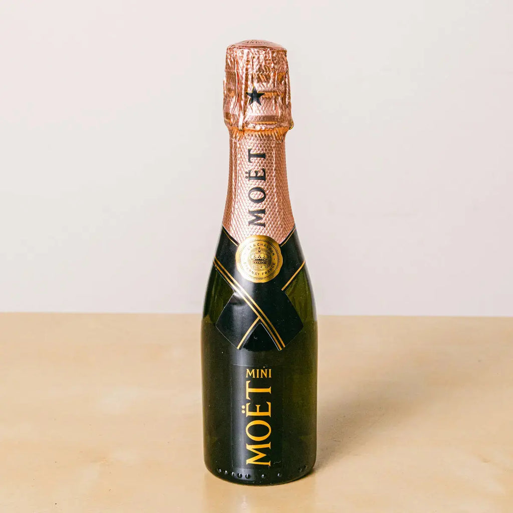 Lindt Festive Luxury Selection Flora Queen Flora Queen