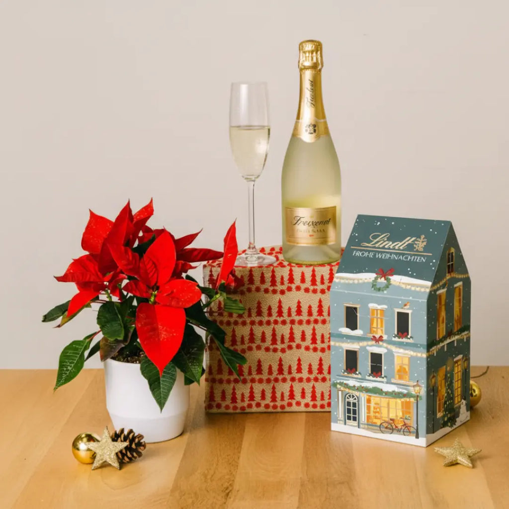 Lindt Festive House Experience Flora Queen Flora Queen