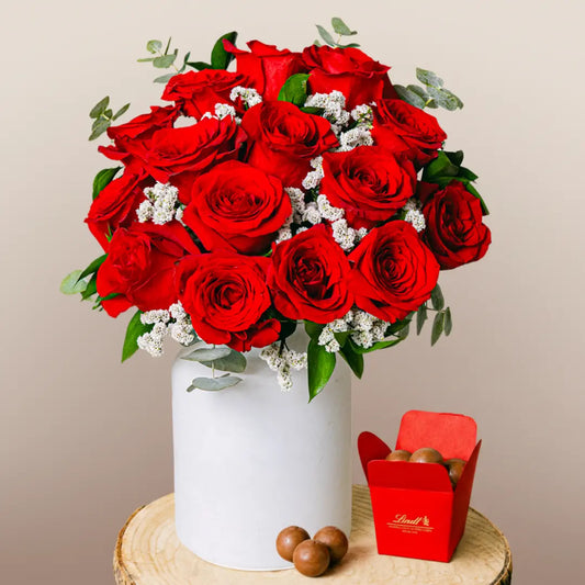 Classic Love - 12 Red Roses Flora Queen Flora Queen